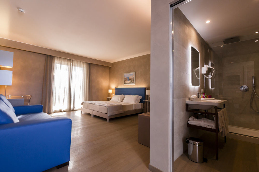 Calaponte Hotel Polignano a Mare Esterno foto